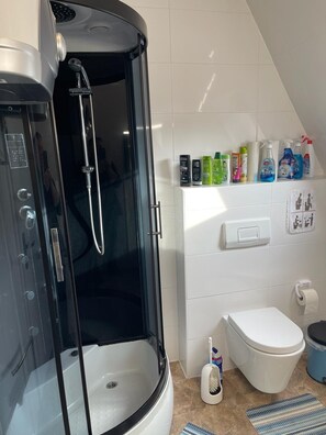 Towels - Single room - LEKOMA Pension (Niedergörsdorf)