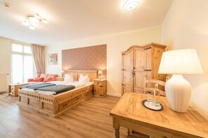 1 slaapkamer, een kluis op de kamer, reisbedje, wifi