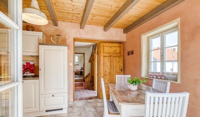 Vacation in a monument; Relax in the Geo-Naturpark Frau-Holle-Land, 4 DTV *