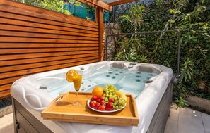 Baignoire à remous extérieure