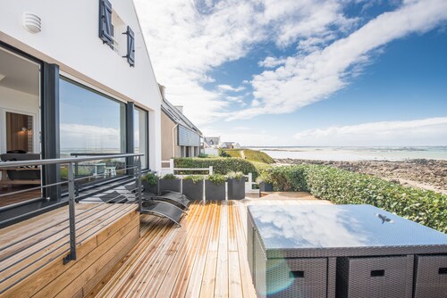 Von Angesicht zu Angesicht mit dem großen blauen, direkten Zugang zum Strand von der Terrasse