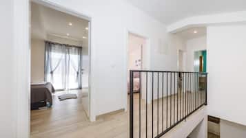 5 bedrooms, in-room safe, travel crib, free WiFi