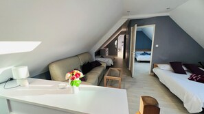 2 Schlafzimmer, Schreibtisch, Bettwäsche, Rollstuhlgeeignet