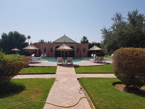 Pool - Villa with pool in Marrakech (Marrakech)