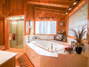 Bathtub, jetted bath, hair dryer, towels