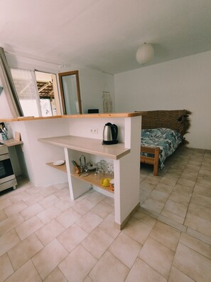 1 bedroom, iron/ironing board, free WiFi