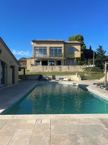 VILLA PRIVATE POOL-AIR-CONDITIONING COTE ISLE S/SORGUE PETS WELCOME