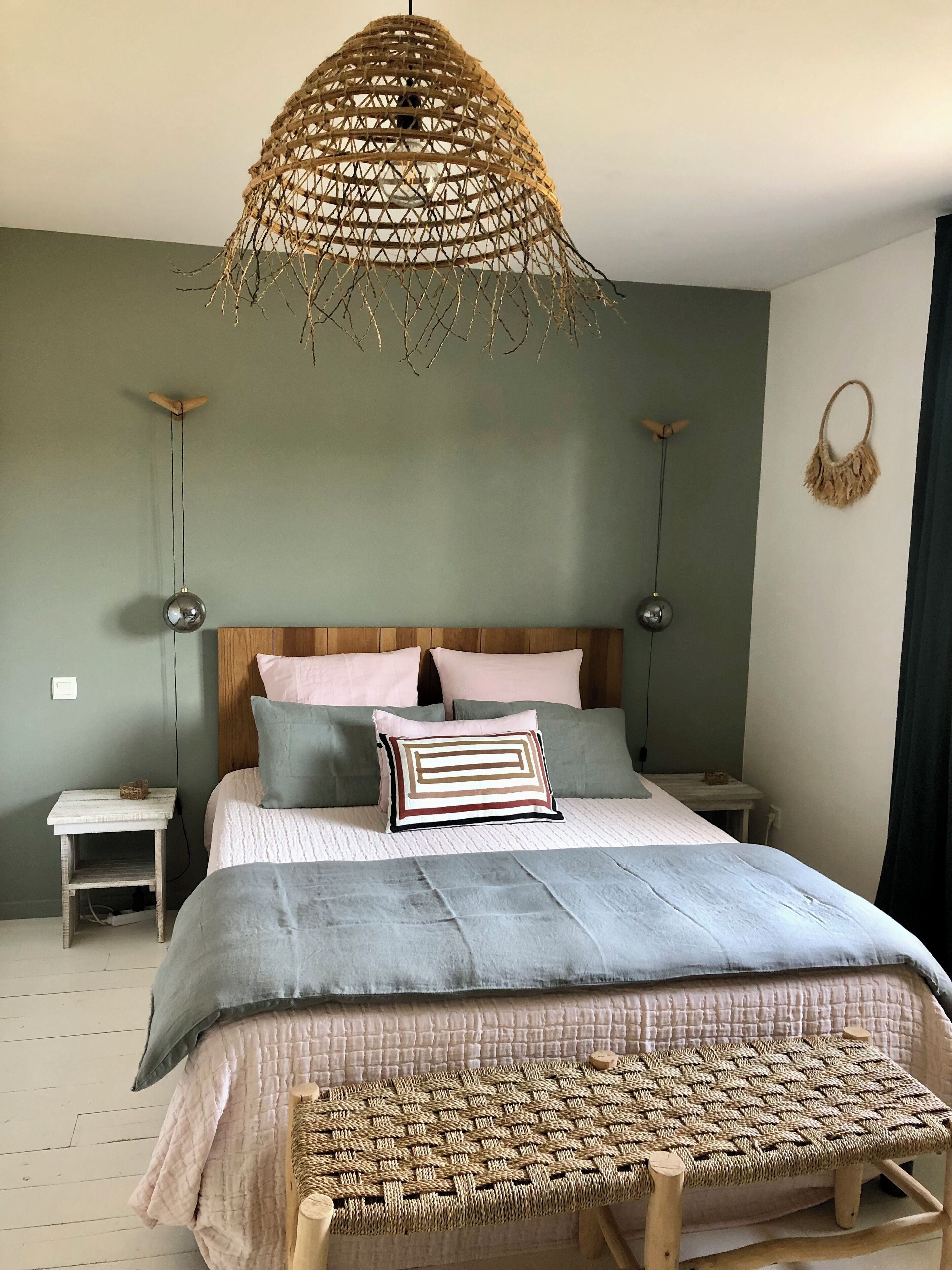 3 dormitorios, tabla de planchar con plancha, wifi gratis y ropa de cama