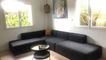 Televisie, boeken en een stereo
