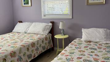 2 bedrooms, WiFi, bed sheets