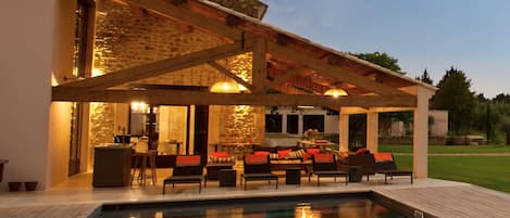 Outdoor pool, a heated pool