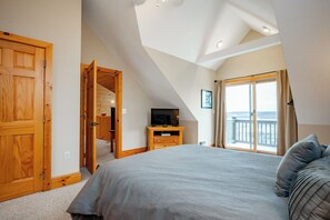 5 bedrooms, free WiFi, bed sheets