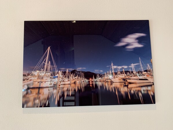 A marina with boats docked and a starry night sky. - Seward House - Lost Lake (Seward)