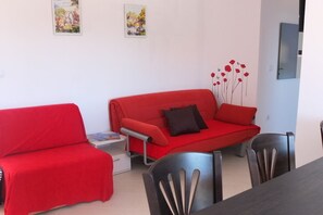 TV - Apartment by the sea (Zaton)