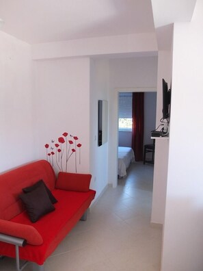 2 bedrooms, iron/ironing board, WiFi (free), bed sheets - Apartment by the sea (Zaton)