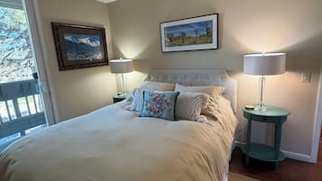 1 dormitorio, tabla de planchar con plancha, wifi y ropa de cama