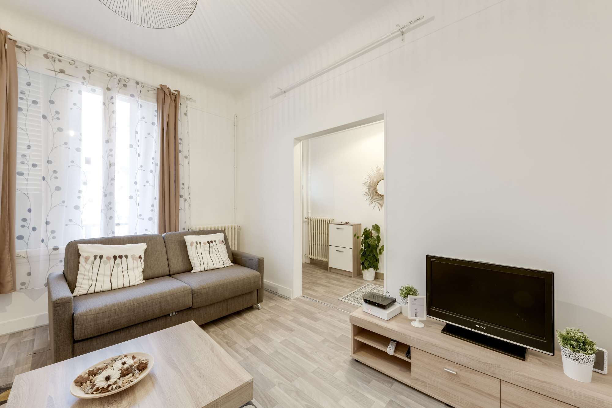Fernseher