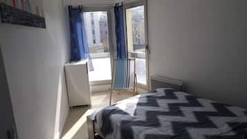 1 chambre, fer et planche à repasser, Wi-Fi, draps fournis