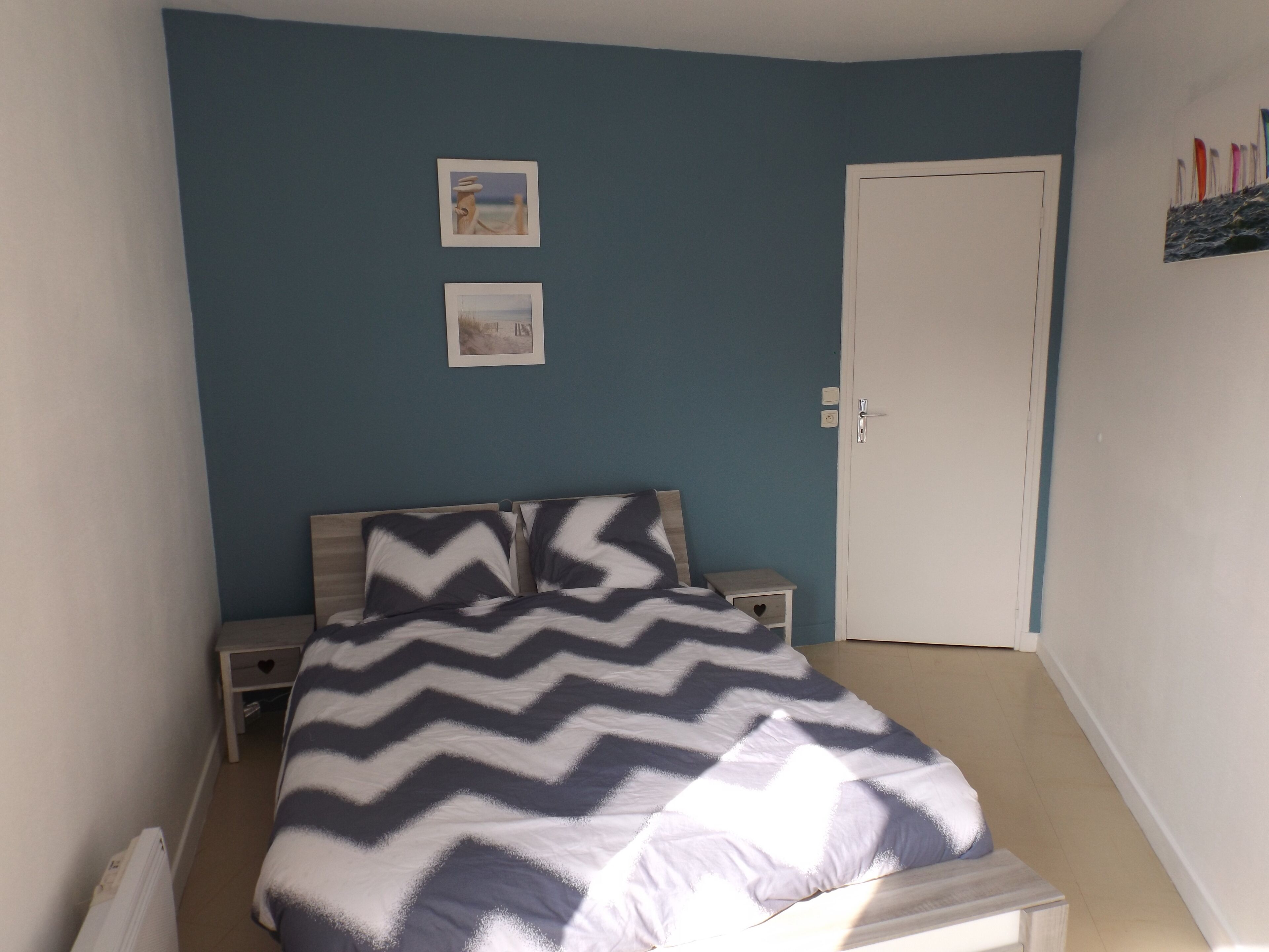 1 slaapkamer, een strijkplank/strijkijzer, wifi, beddengoed