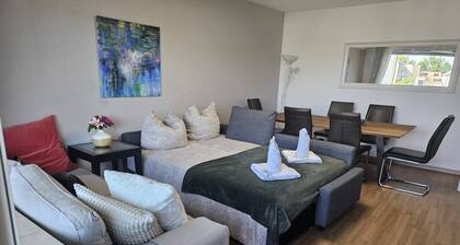 Erityisen kaunis asunto - Dachau rautatieasemalle, noin 25 minuuttia keskustaan Münchenissä