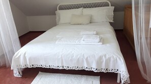 1 bedroom, Internet, bed sheets - Apartment a. d.Burg. Nature and tranquility (Neuhaus an der Pegnitz)