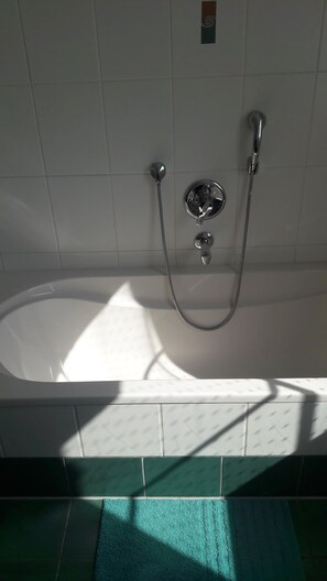 Hair dryer, towels - Apartment a. d.Burg. Nature and tranquility (Neuhaus an der Pegnitz)