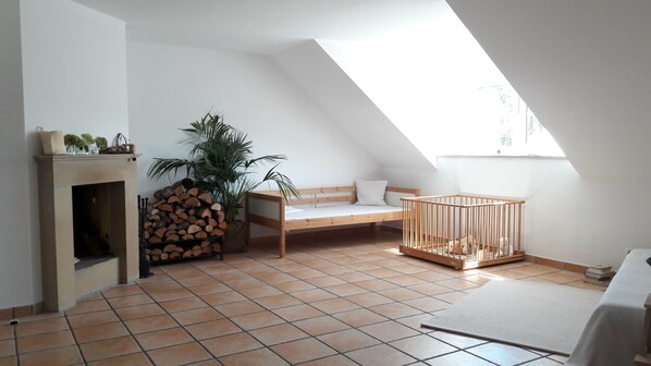Interior - Apartment a. d.Burg. Nature and tranquility (Neuhaus an der Pegnitz)