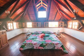 4 chambres, fer et planche Ă repasser, Wi-Fi, draps fournis