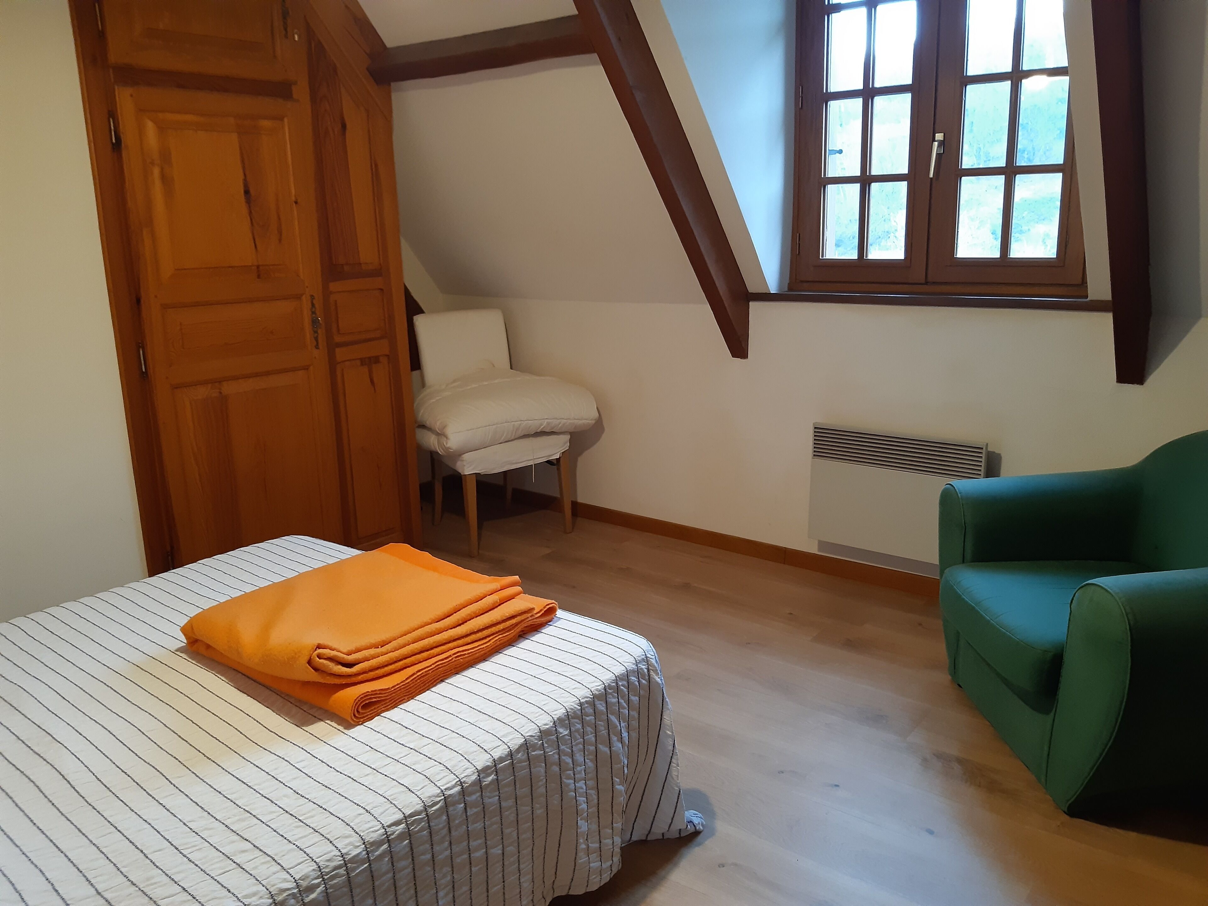 4 slaapkamers, een strijkplank/strijkijzer, gratis wifi