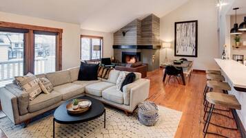 TV, fireplace, offices