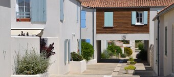Apartment Type 3 Maisonette closed court rooms near the sea and harbor - garage