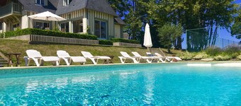 SUPERB 5⭐️ HOUSE WITH PRIVATE POOL AND TENNIS