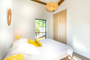 3 chambres, fer et planche à repasser, Wi-Fi, draps fournis