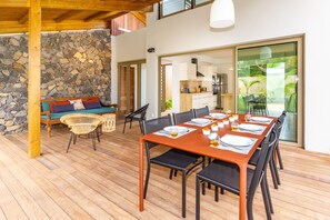 Dining - Escale Chic! Charming villa in Saint-Gilles-Les-Bains (Saint-Gilles les Bains)