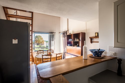 Duplex Apartment 65m2 in quiet residence in Uzès, free Parking, garage in Option