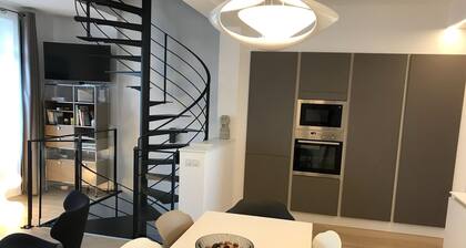 DUPLEX IN BEAUTIFUL TOUQUETTOISE, PROX. SHOPS & ST. JEAN STREET, 150M SEA FRONT