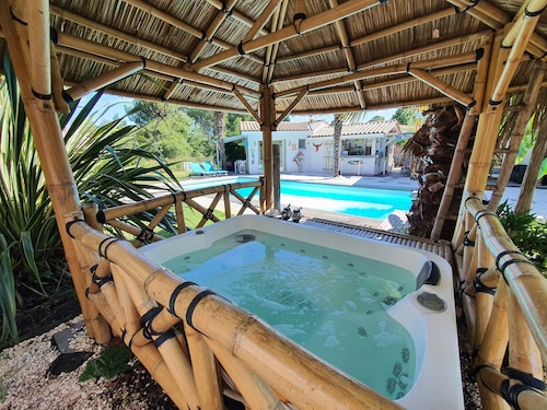 VILLA VUE SUR LE GOLF AVEC PISCINE PRIVEE-CHAUFFEE & JACUZZY-10' deDune du PYLA