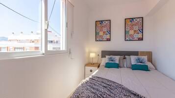 2 slaapkamers, een strijkplank/strijkijzer, wifi, beddengoed