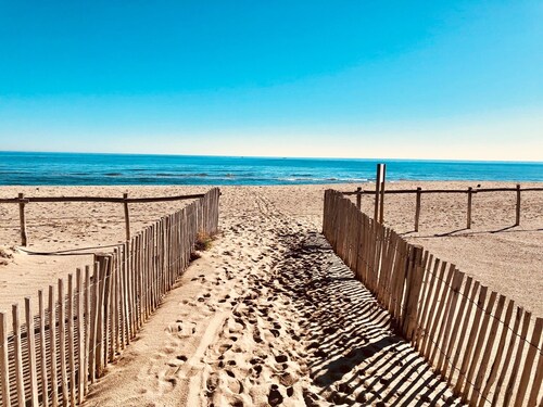 BARCARESA-VILLA SEA VIEW DIRECT ACCESS BEACH-POOL