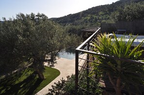 Property grounds - beautiful house in olive grove, infinty pool and hot tub, panoramic view 8 pax (Callas)