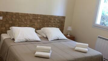 3 chambres, fer et planche Ă repasser, lit parapluie, Wi-Fi gratuit