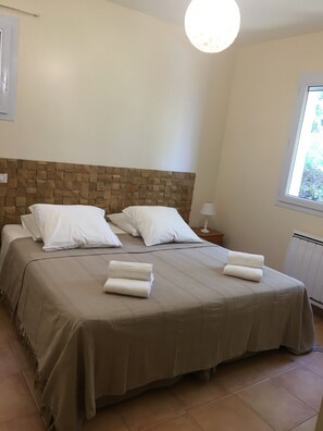 3 chambres, fer et planche Ă repasser, lit parapluie, Wi-Fi gratuit