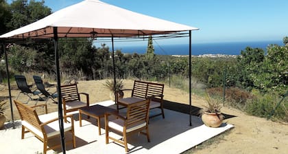 House for 6 people with swimming pool, 10 minutes from the beach