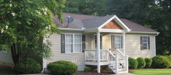3B/2B All-Inclusive Monthly Rental in Historic Norcross w/ Parking, W/D