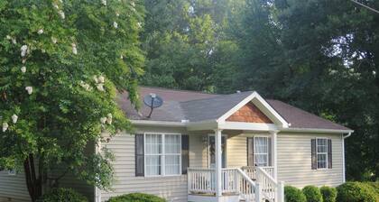 3B/2B All-Inclusive Monthly Rental in Historic Norcross w/ Parking, W/D