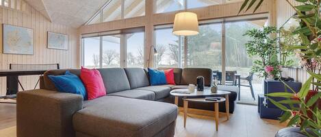 Smart TV, fireplace, DVD player, foosball