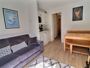 Living area - Studio 4 pers, west balcony, Méribel (Méribel)