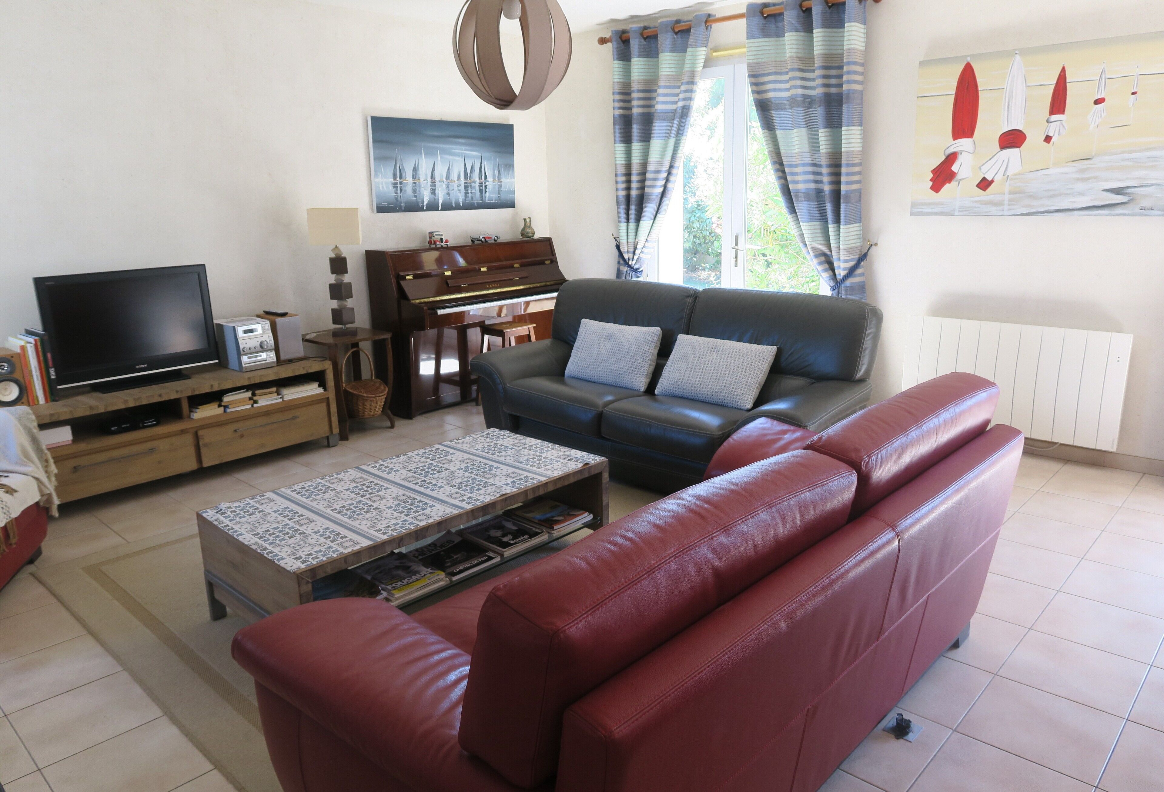 电视、壁炉、乒乓球、书