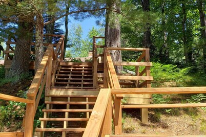 Conover River House Voyager's Welcome-Come Explore