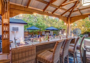 Bar (on property) - Stunning Entertaining Backyard. Spectacular Amenities. Perfect for Large Group   (Denver)
